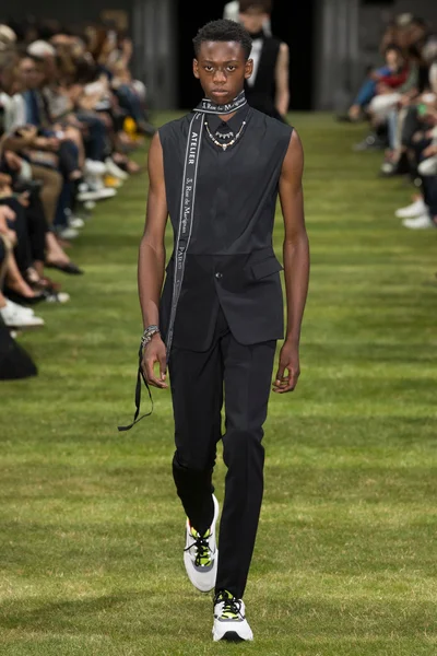 Look 6
